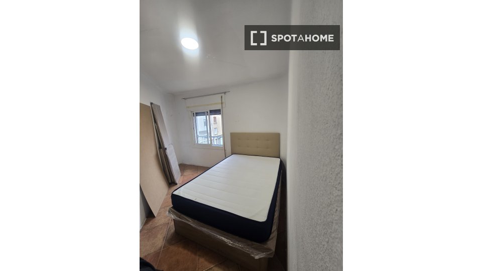 Double room Barcelona, 2 beds, 60m² — photo 4