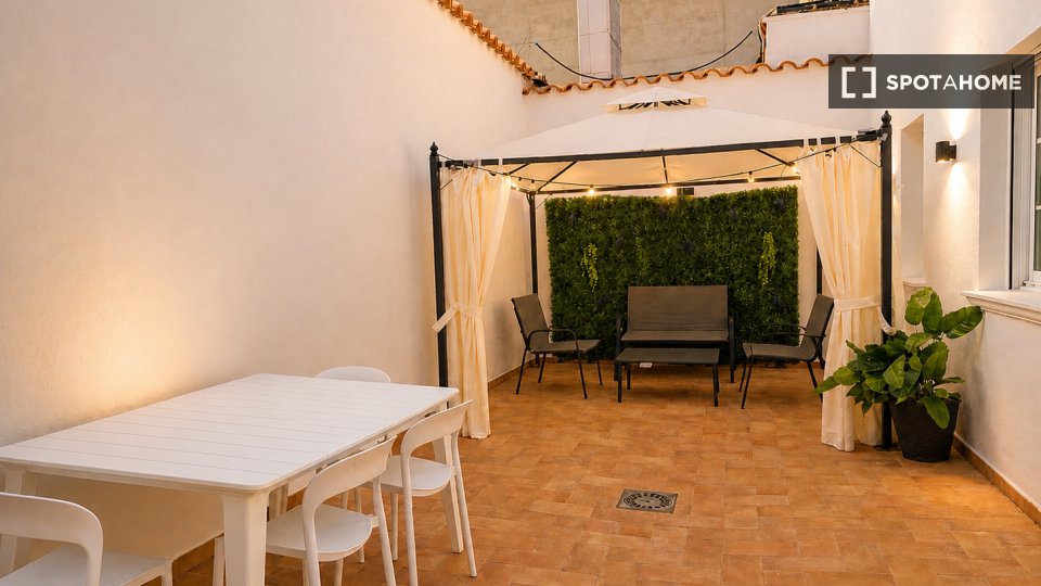 Habitación en piso compartido en alquiler en Burjassot