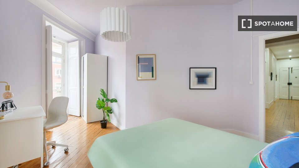 Double room Lisbon, 8 beds — photo 21