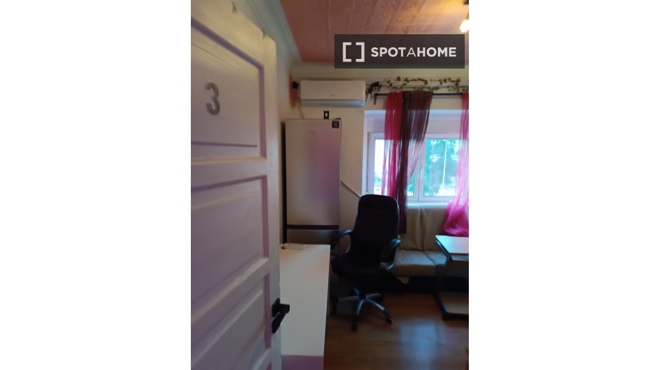 Double room Lisbon, 3 beds, 90m² — photo 40