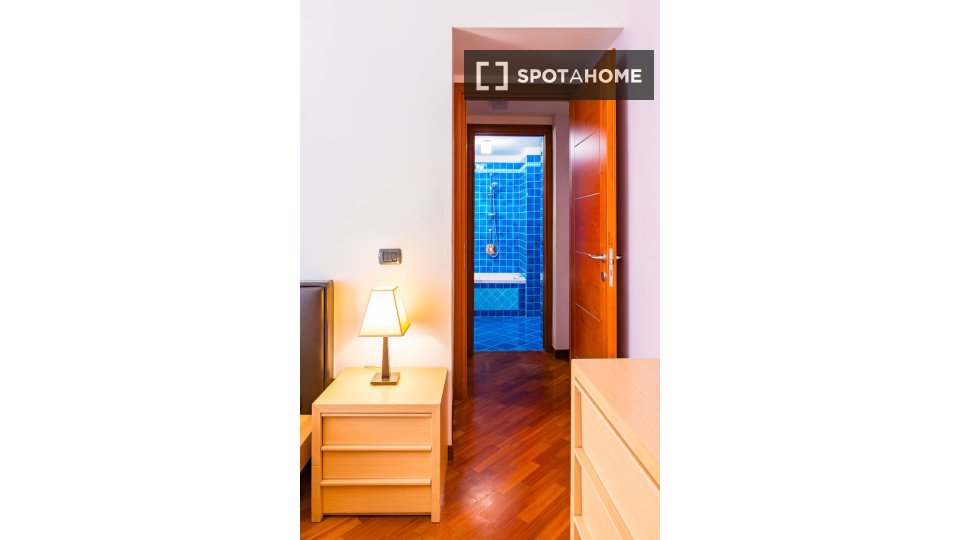 Apartment Naples, 2 beds, 99m² — photo 4