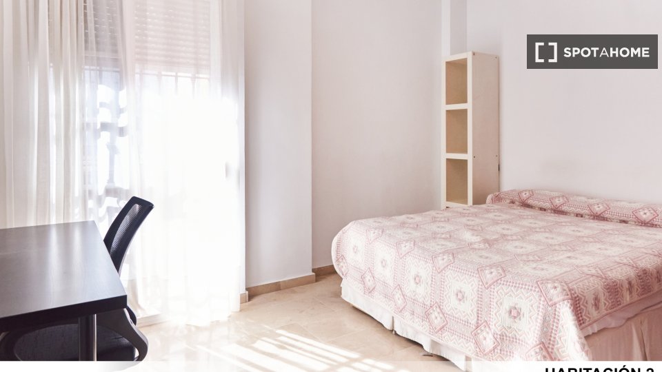 Double room Seville, 4 beds — photo 72