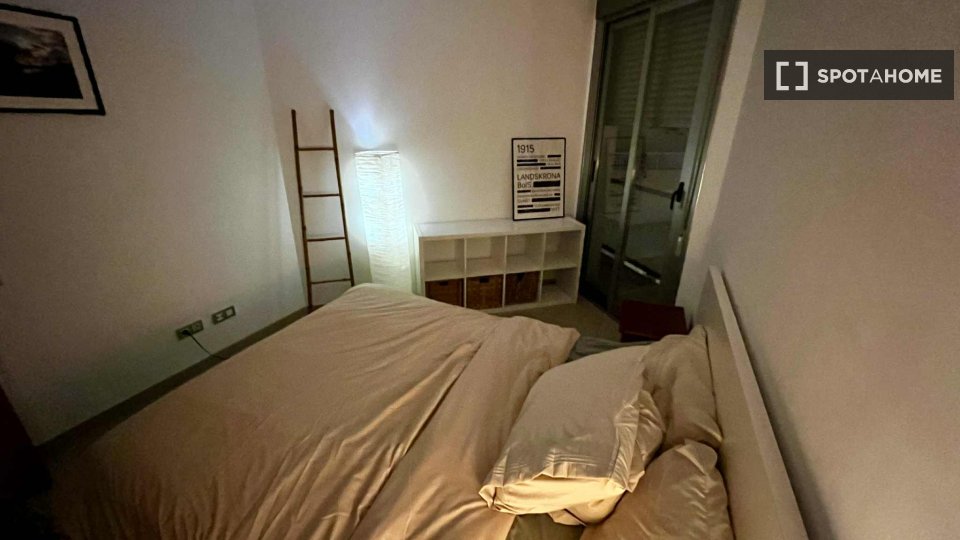 Double room Palma_De_Mallorca, 2 beds, 83m² — photo 19
