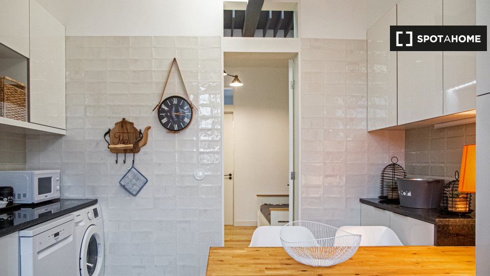 Apartment Lisbon, 2 beds — photo 10