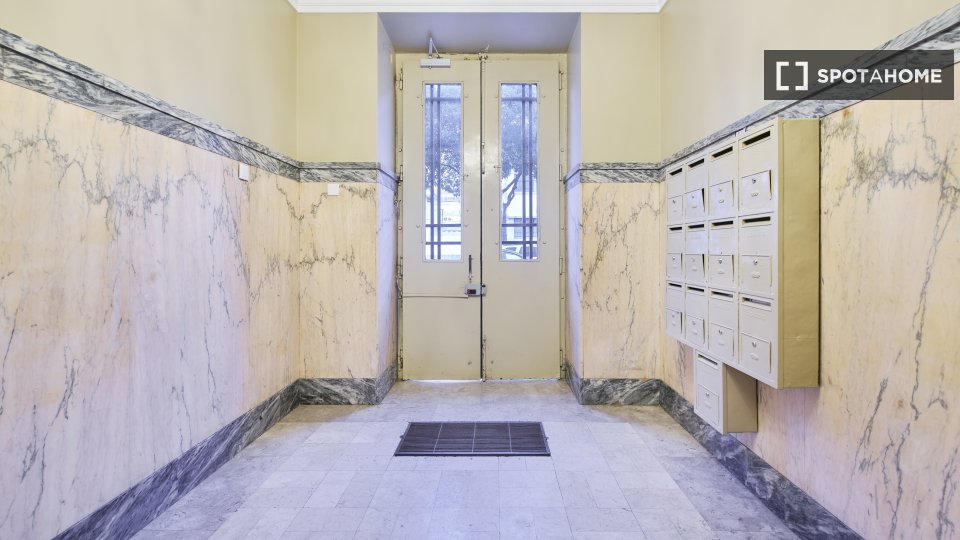 Double room Lisbon, 10 beds — photo 44