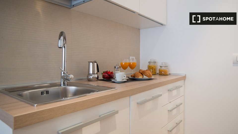 Apartment Milan, 1 bed — photo 11