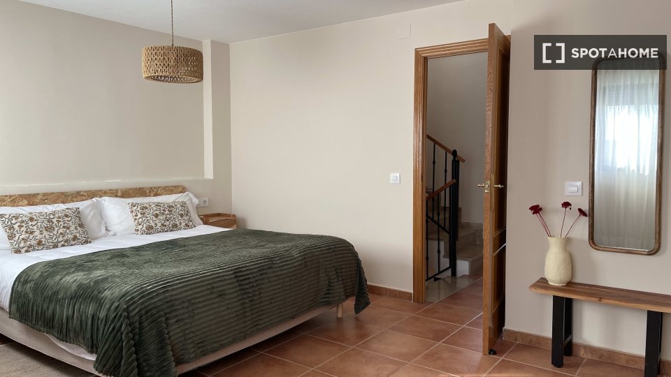 Apartment Valencia, 2 beds, 280m² — photo 17
