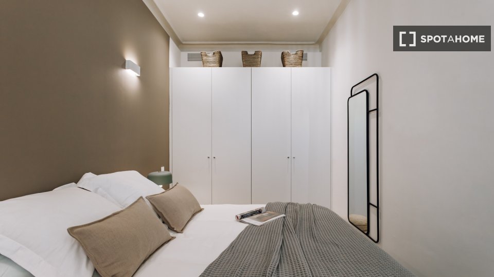 Apartment Barcelona, 1 bed, 61m² — photo 16