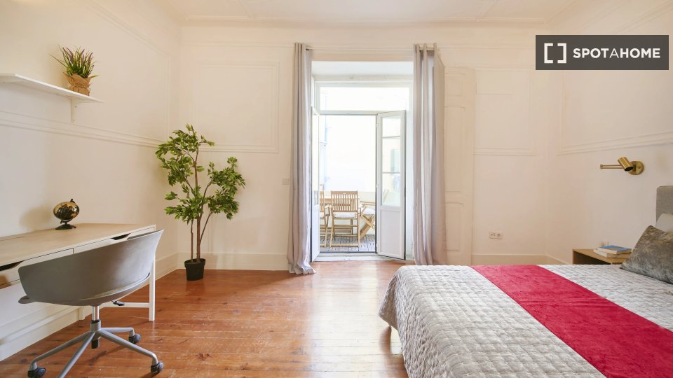 Double room Lisbon, 6 beds — photo 2