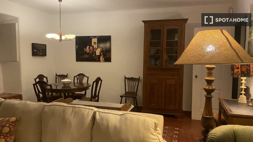 Apartment Lisbon, 3 beds — photo 2