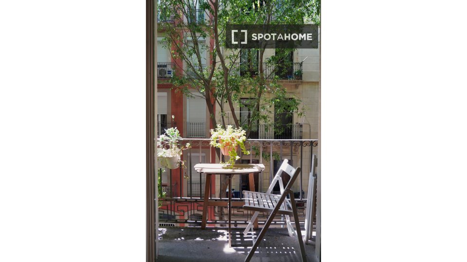 Apartment Barcelona, 1 bed, 102m² — photo 17