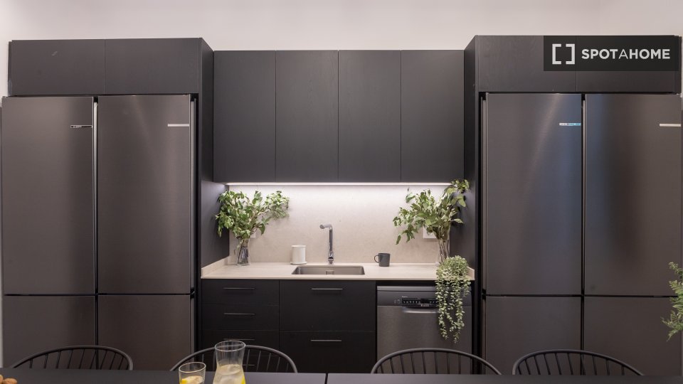 Double room Barcelona, 16 beds, 380m² — photo 24