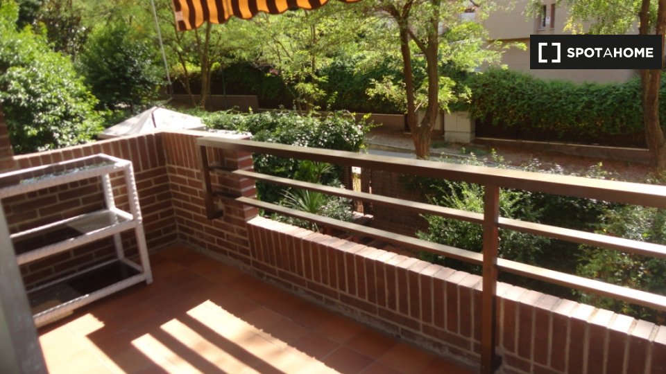 Double room Madrid, 4 beds, 150m² — photo 7