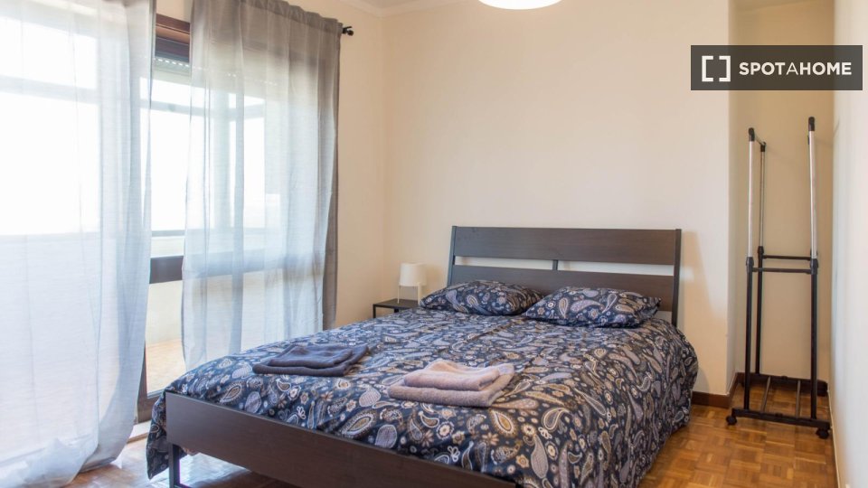 Double room Porto, 5 beds, 100m² — photo 2