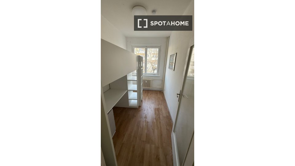 Double room Berlin, 3 beds, 20m² — photo 7
