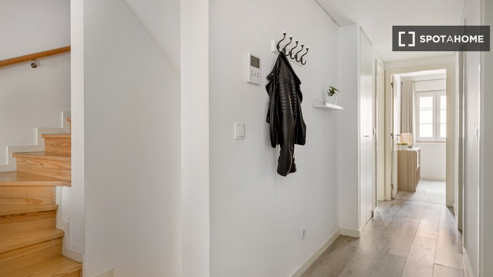 Apartment Lisbon, 4 beds — photo 4