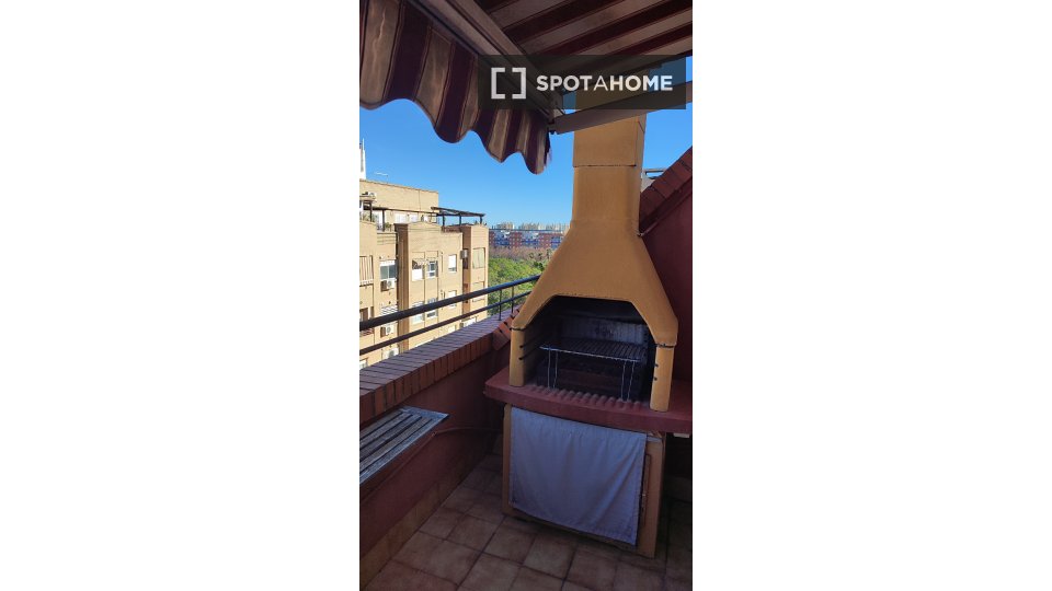 Apartment Valencia, 2 beds, 56m² — photo 1