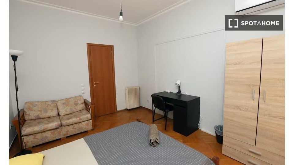 Double room Athens, 4 beds — photo 2