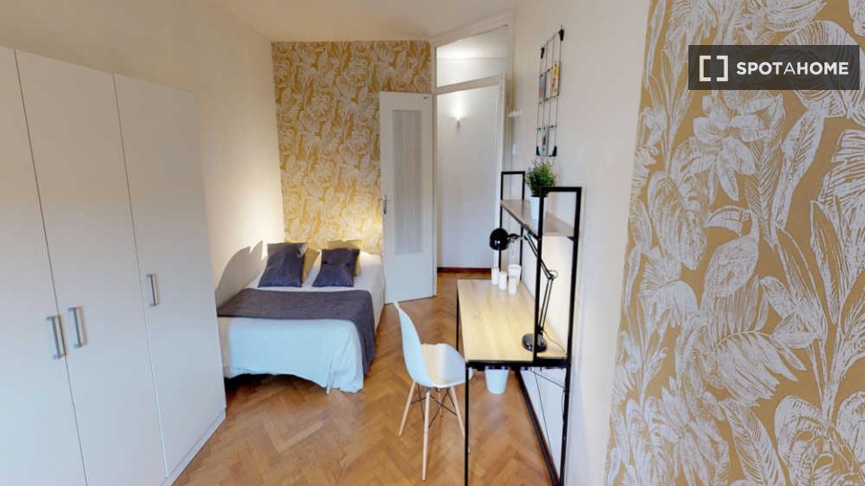 Double room Lyon, 5 beds, 110m² — photo 19
