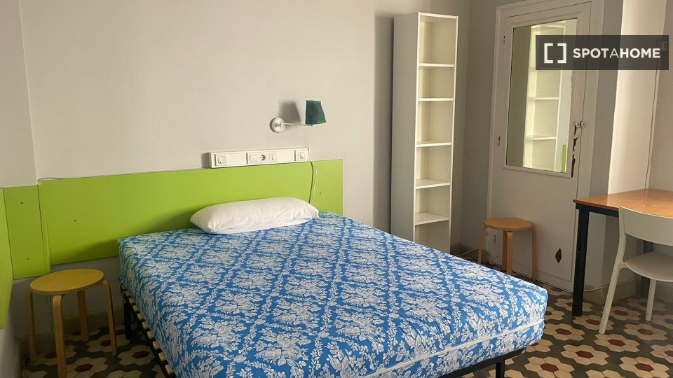 Double room Zaragoza, 20 beds — photo 22