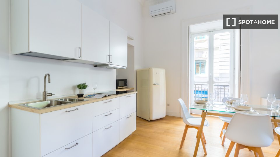 Apartment Naples, 2 beds — photo 15