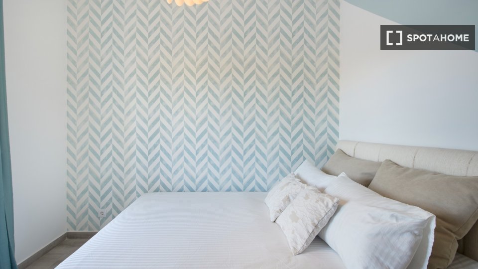 Double room Lisbon, 4 beds — photo 28