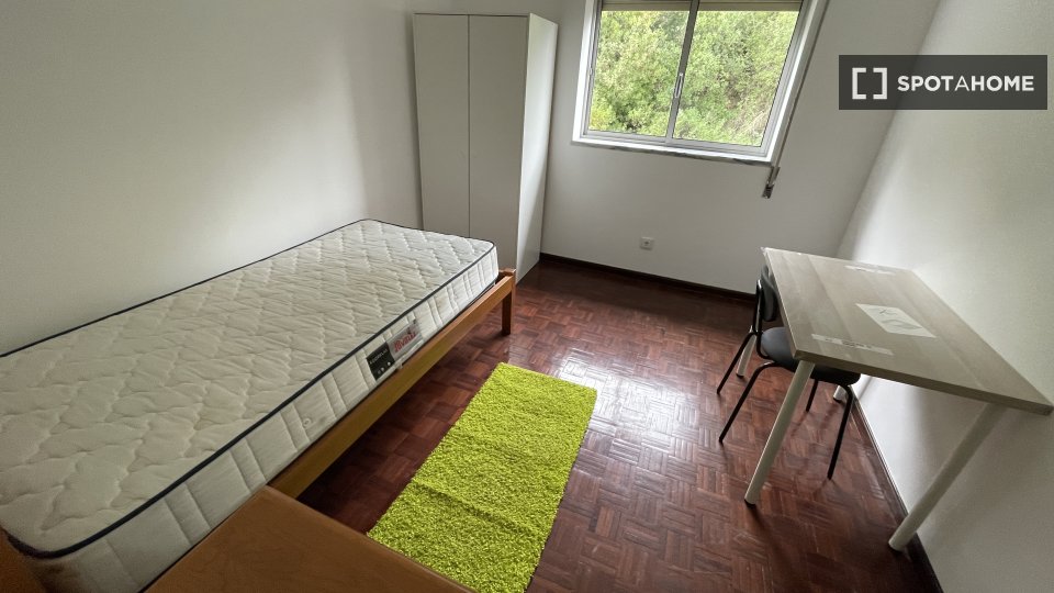 Double room Coimbra, 9 beds — photo 12