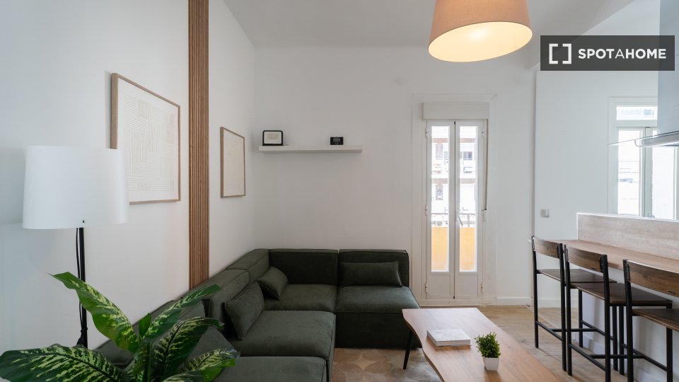 Double room Madrid, 6 beds — photo 11