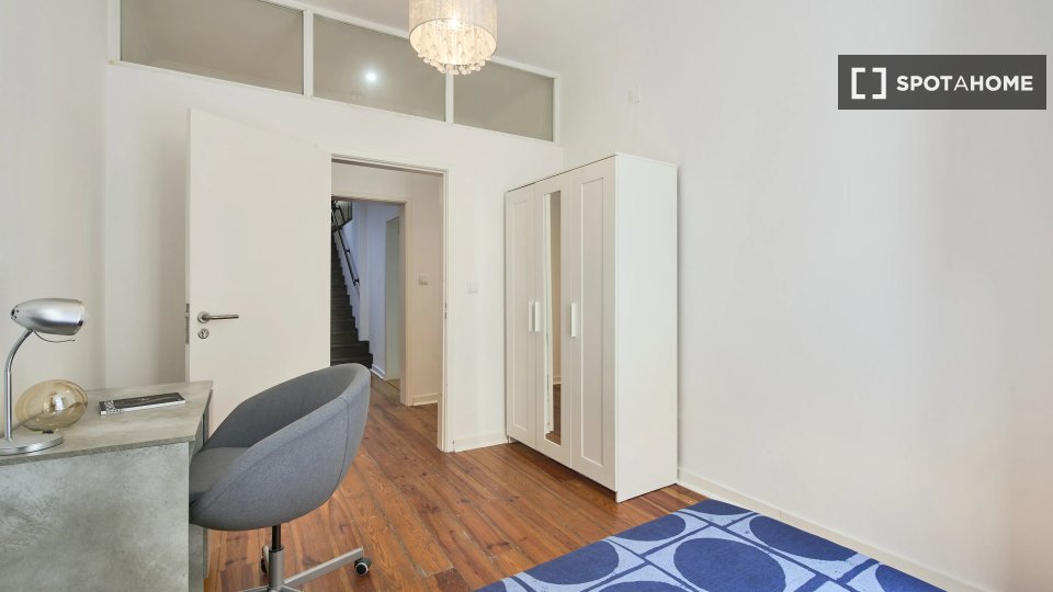 Double room Lisbon, 13 beds — photo 4