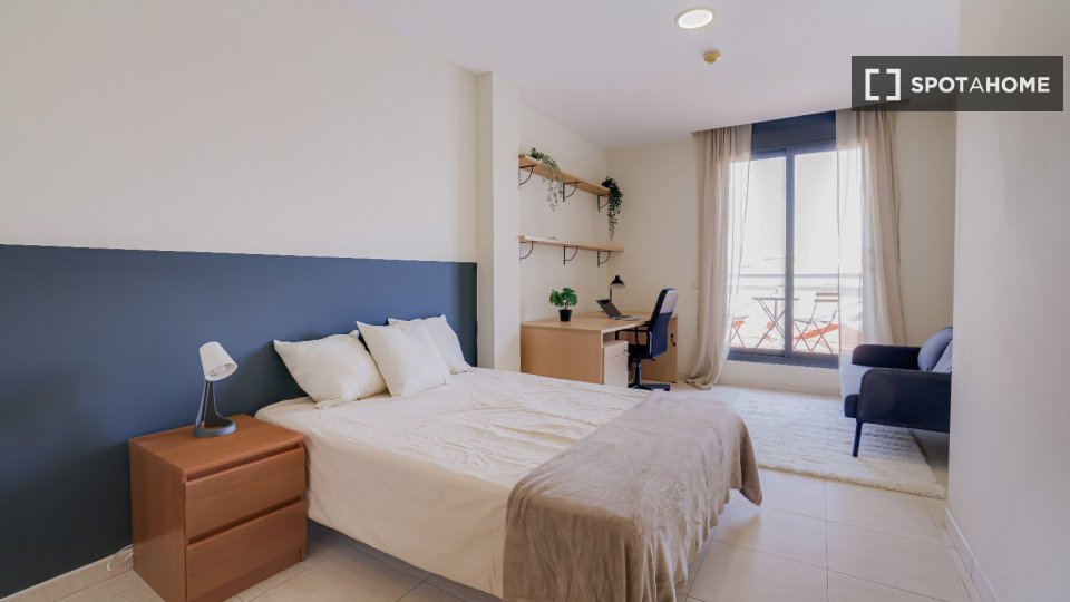 Double room Barcelona, 17 beds, 550m² — photo 10