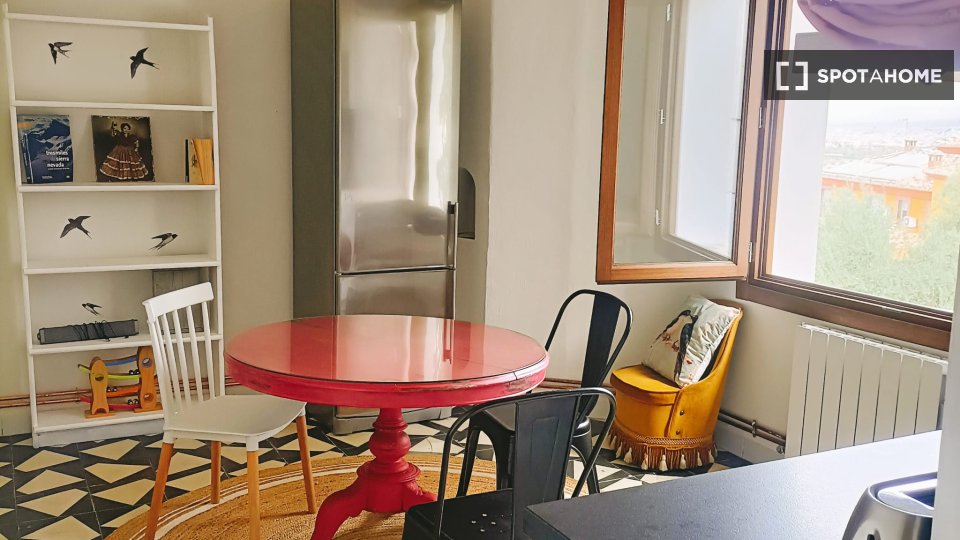 Double room Granada, 3 beds, 100m² — photo 8