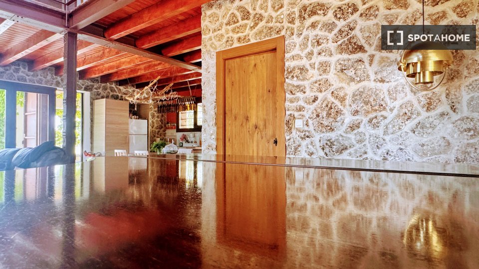 Piso de 4 dormitorios en alquiler en Murcia