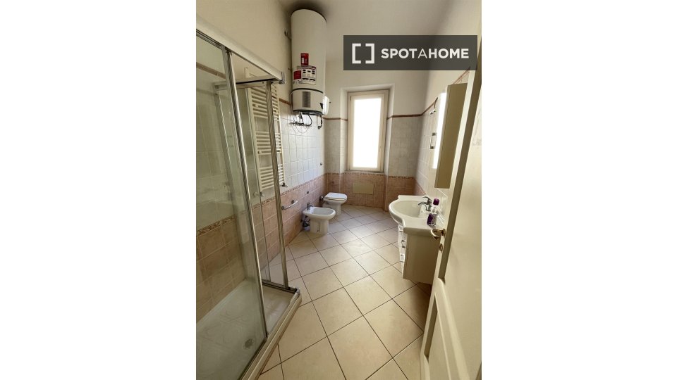 Double room Cagliari, 14 beds — photo 2