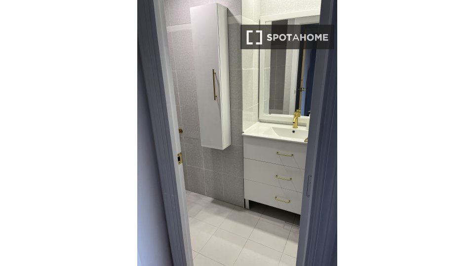 Apartment Valencia, 3 beds, 105m² — photo 11
