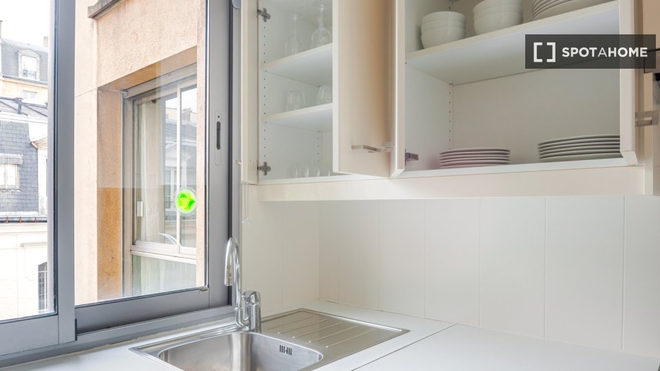 Apartment Paris, 2 beds, 61m² — photo 4