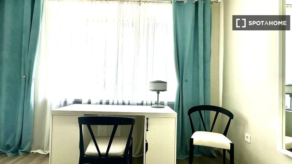 Double room Ljubljana, 3 beds, 90m² — photo 15