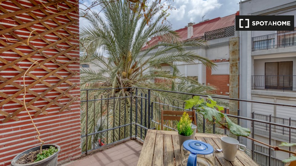 Double room Valencia, 4 beds, 80m² — photo 12