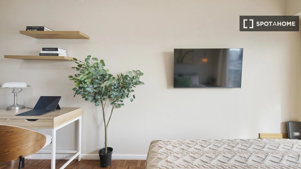 Double room Lisbon, 9 beds — photo 14