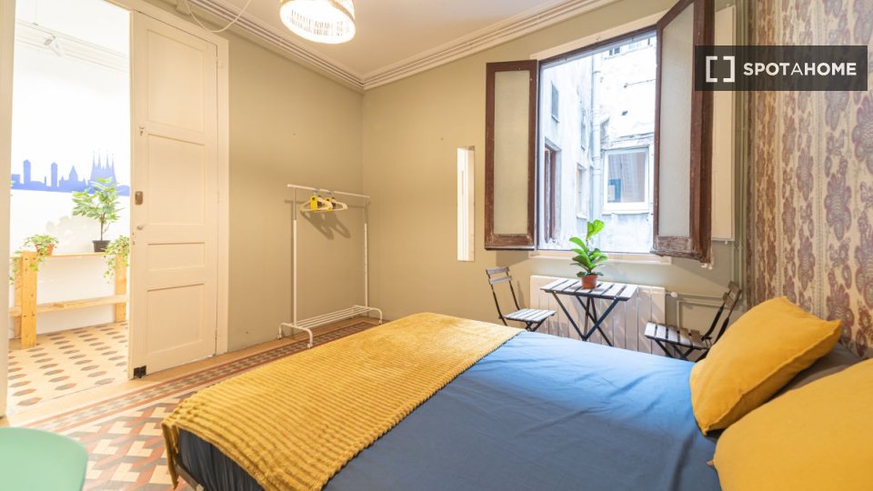 Double room Barcelona, 8 beds, 210m² — photo 11