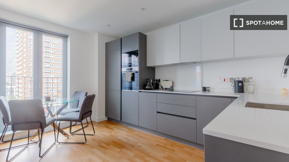 Apartment London, 2 beds, 65m² — photo 9