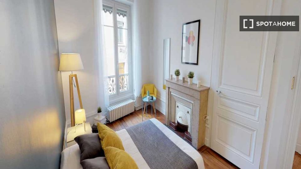 Double room Lyon, 4 beds, 80m² — photo 4