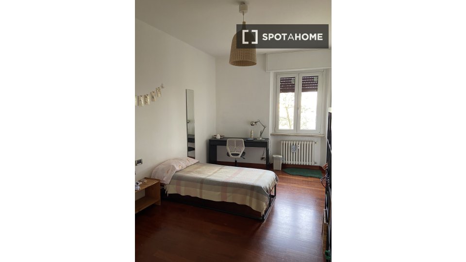 Double room Milan, 3 beds, 110m² — photo 13