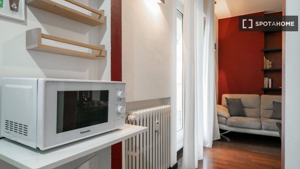 Apartment Milan, 1 bed, 37m² — photo 12