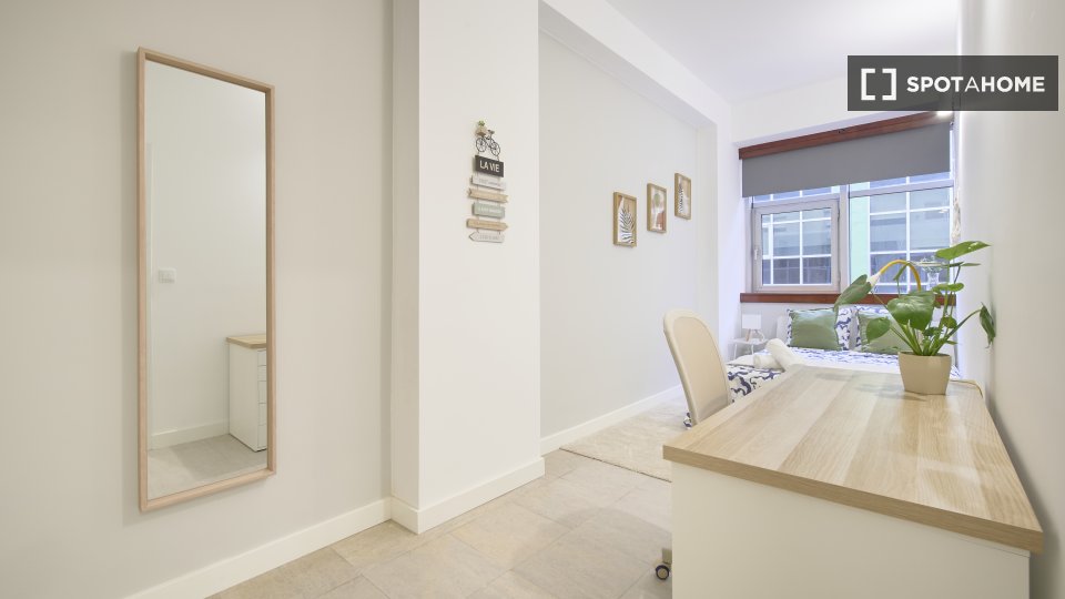 Double room Lisbon, 9 beds — photo 13