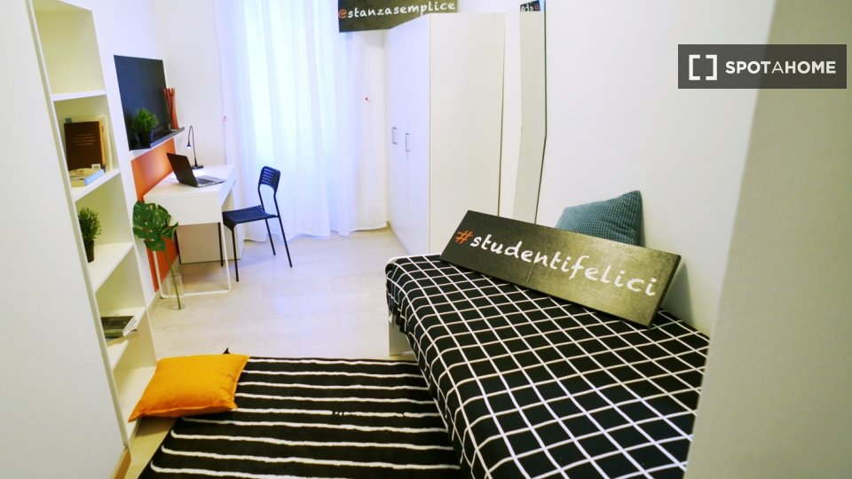 Double room Milan, 5 beds — photo 6