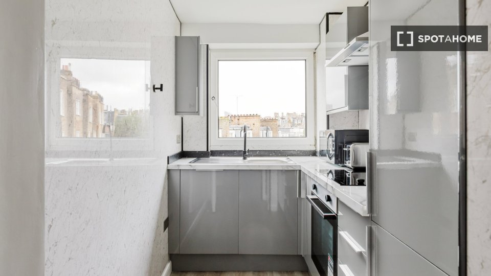 Apartment London, 2 beds — photo 3