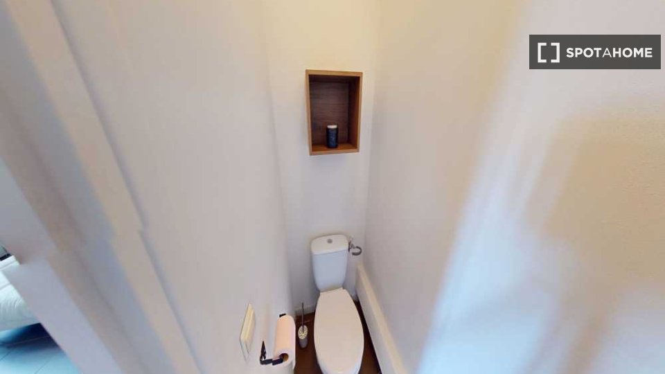 Double room Lyon, 3 beds, 70m² — photo 16