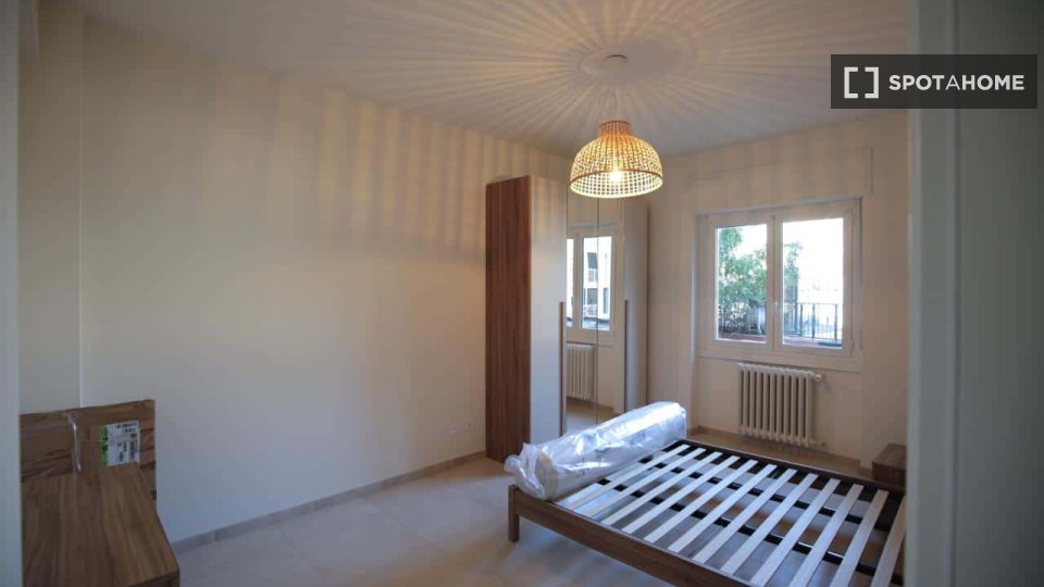 Apartment Milan, 1 bed, 80m² — photo 2