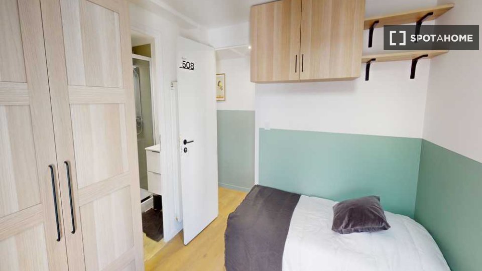 Double room Paris, 9 beds, 160m² — photo 19