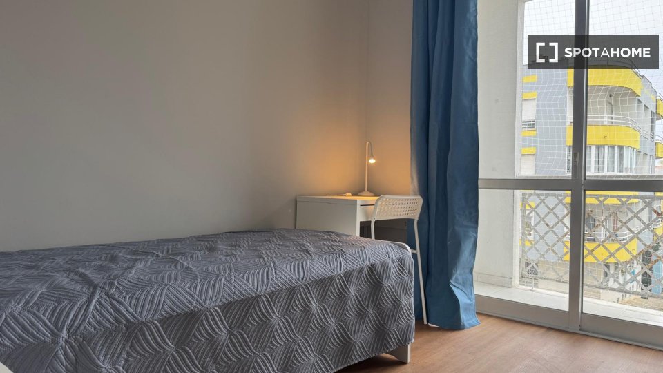 Double room Lisbon, 14 beds — photo 5